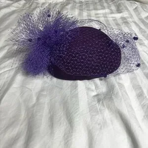Vintage purple netted veil wool pill box hat Swiss dot mesh Vintage America | Accessories | Vintage Purple Netted Veil  main image 3
